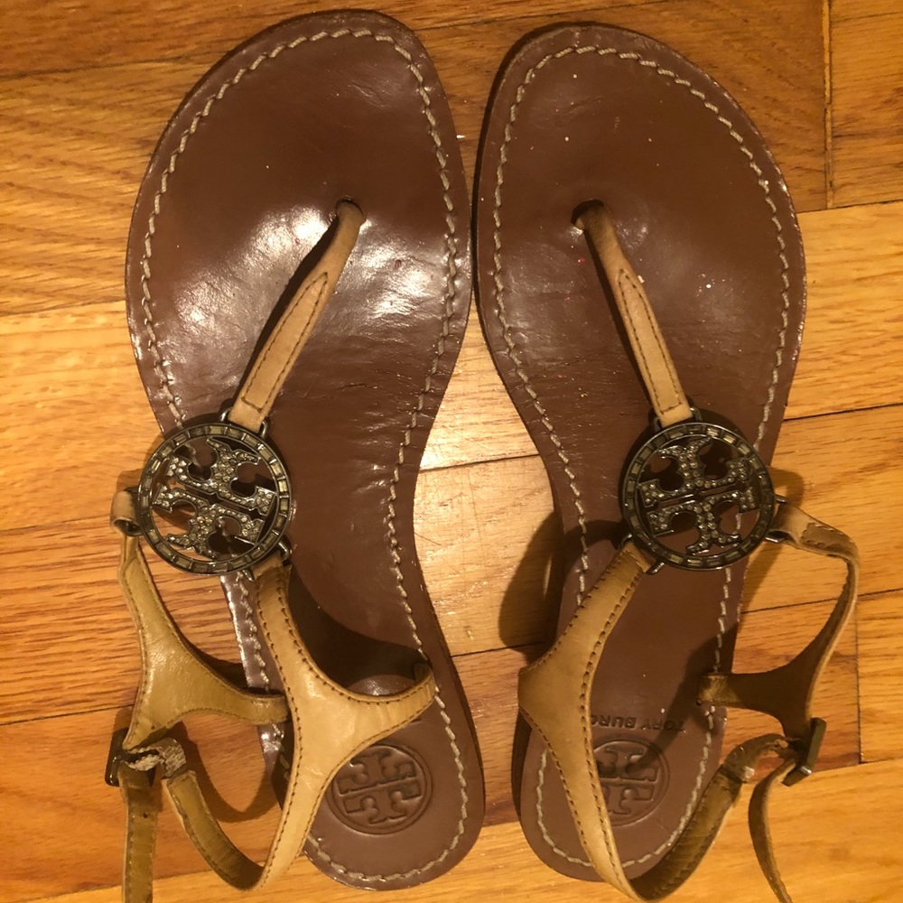 Nude Tory Burch Violet thong sandal